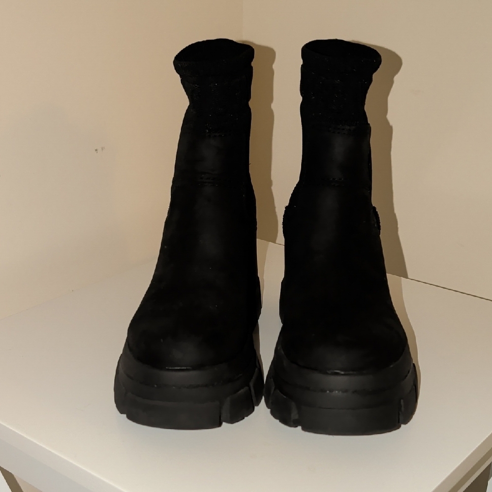UGG Black Heeled Boots - Picture 3 of 8